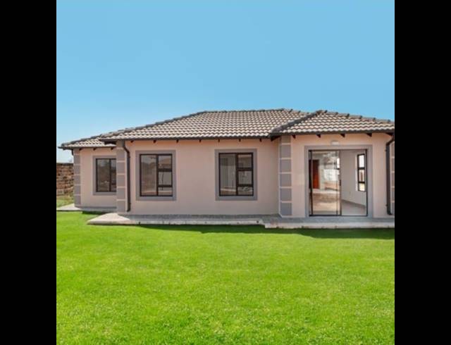 3 BEDROOM HOUSE FOR SALE IN THE ORCHARDS